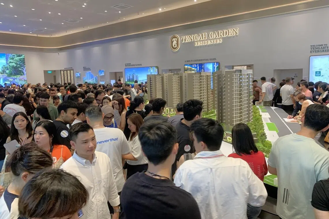 Developer Hong Leong Holdings said 853 of its 863 units had been sold by 3pm on April 26, at an average price of $2,120 per sq ft (psf).