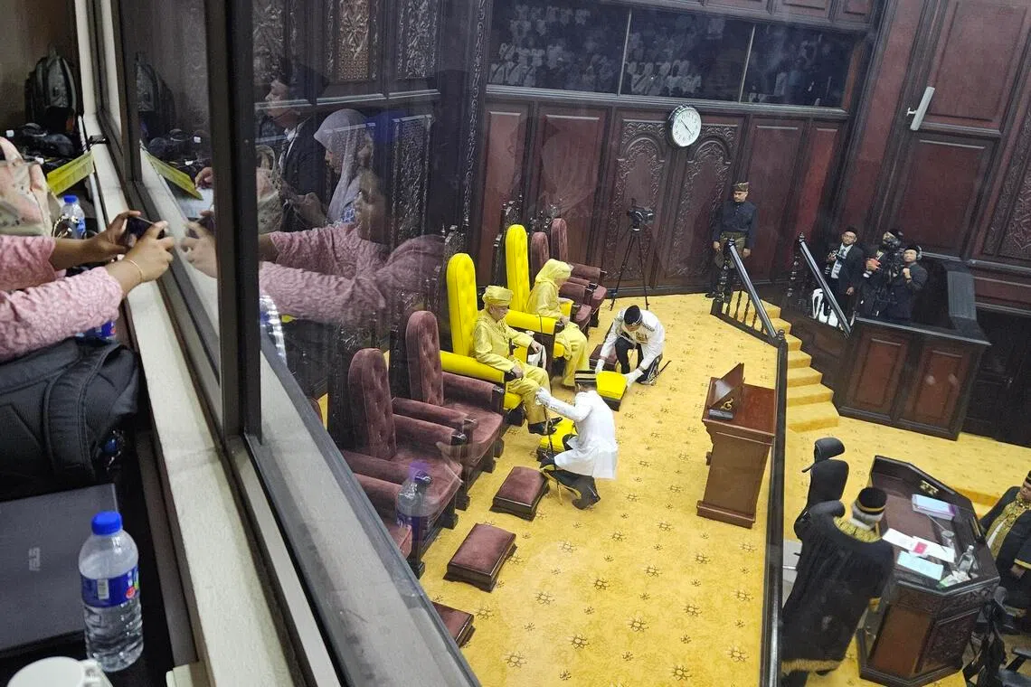 Seats beside Negeri Sembilan ruler Tuanku Muhriz Tuanku Munawir were left vacated as the chieftains decided to boycott the opening of the state assembly on April 23.