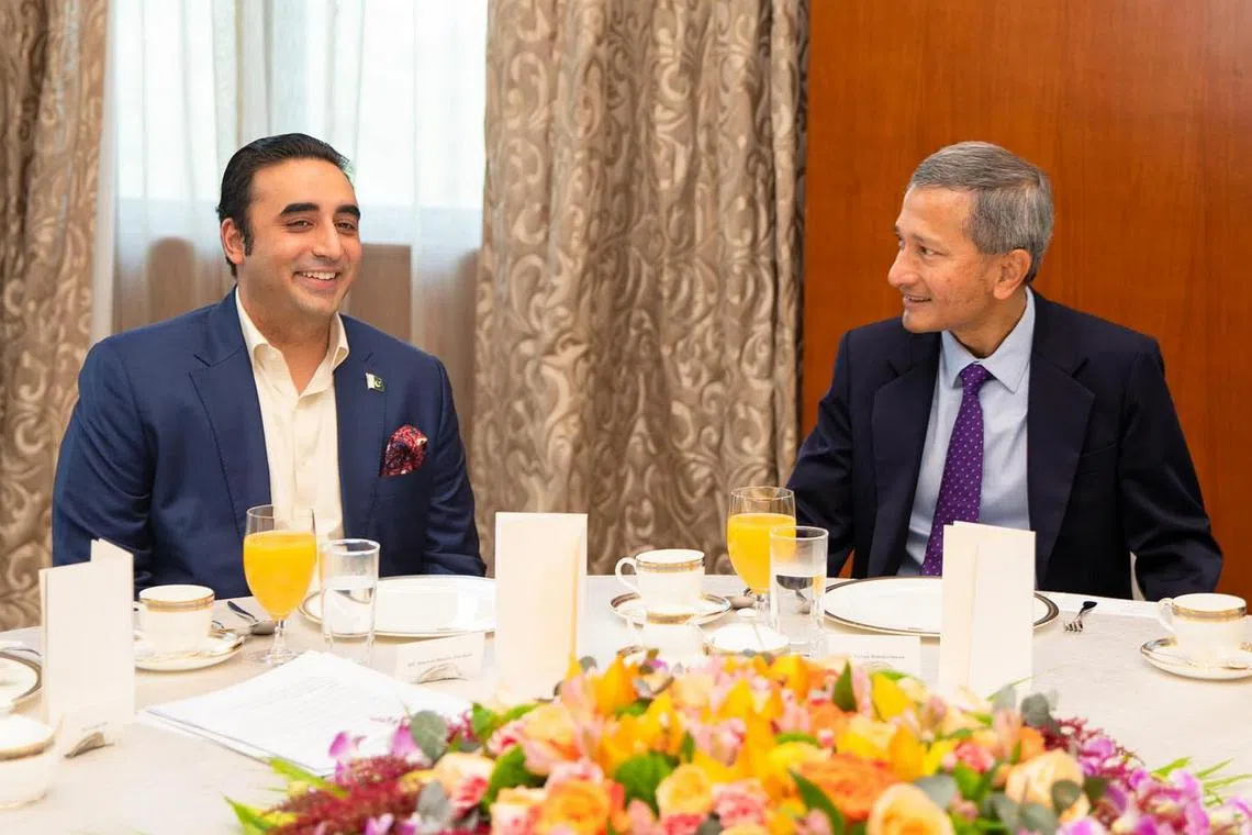 Foreign Minister Vivian Balakrishnan (right) meeting his Pakistani counterpart Bilawal Bhutto Zardari on Friday.