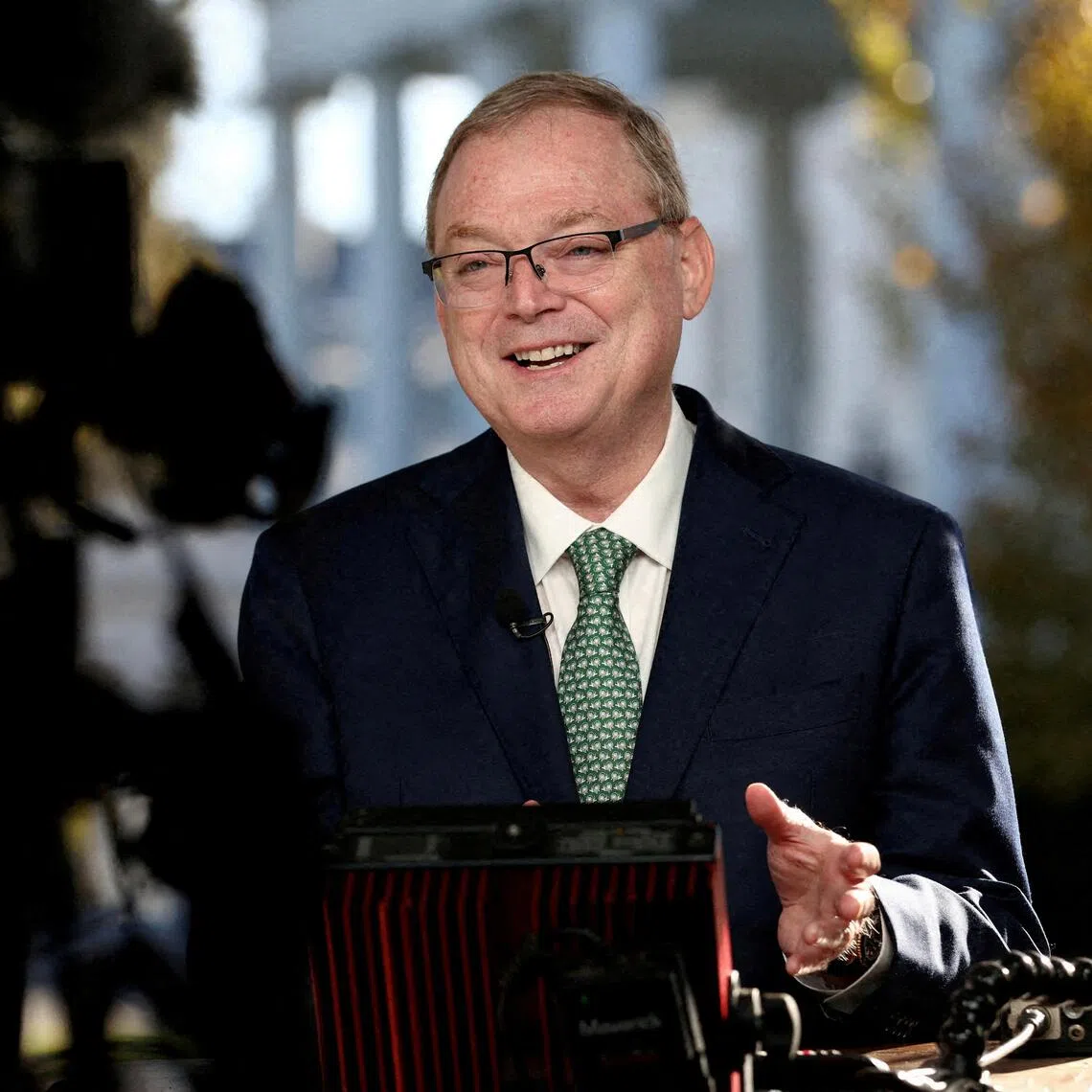 US White House economic adviser Kevin Hassett sought to suggest that US President Donald Trump is one of many experts that can fairly be consulted, even if he ultimately offers only advice.