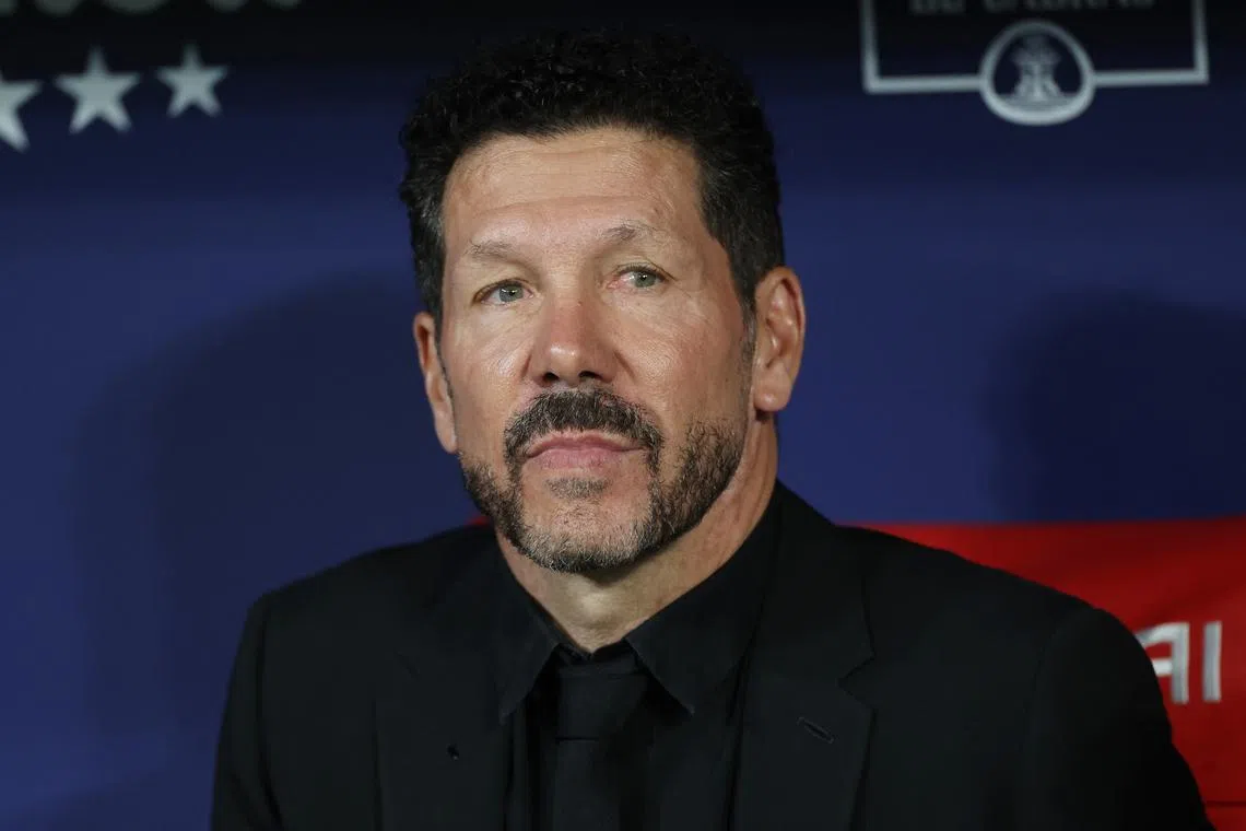Soccer Football - LaLiga - Atletico Madrid v Rayo Vallecano - Metropolitano, Madrid, Spain - April 24, 2025 Atletico Madrid coach Diego Simeone before the match REUTERS/Isabel Infantes