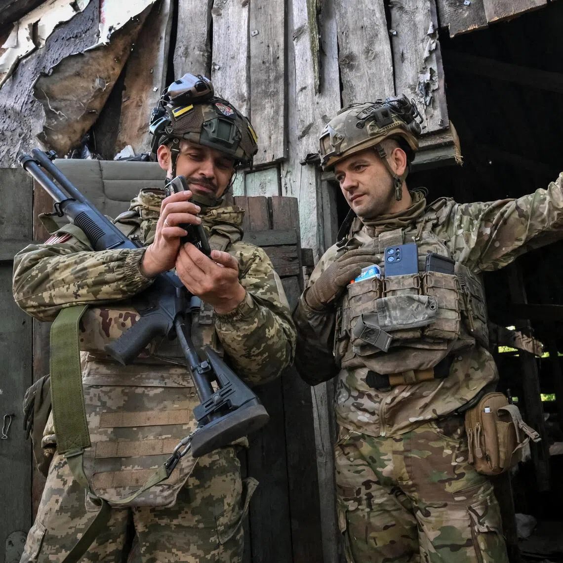 Ukrainian servicemen in the Dnipropetrovsk region of Ukraine.