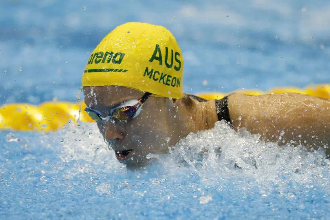 FILE PHOTO: Fukuoka 2023 World Aquatics Championships - Swimming - Marine Messe Fukuoka Hall A, Fukuoka, Japan - July 30, 2023 Australia's Kaylee McKeown in action during the women's 4 x 100m medley relay final REUTERS/Issei Kato/File Photo