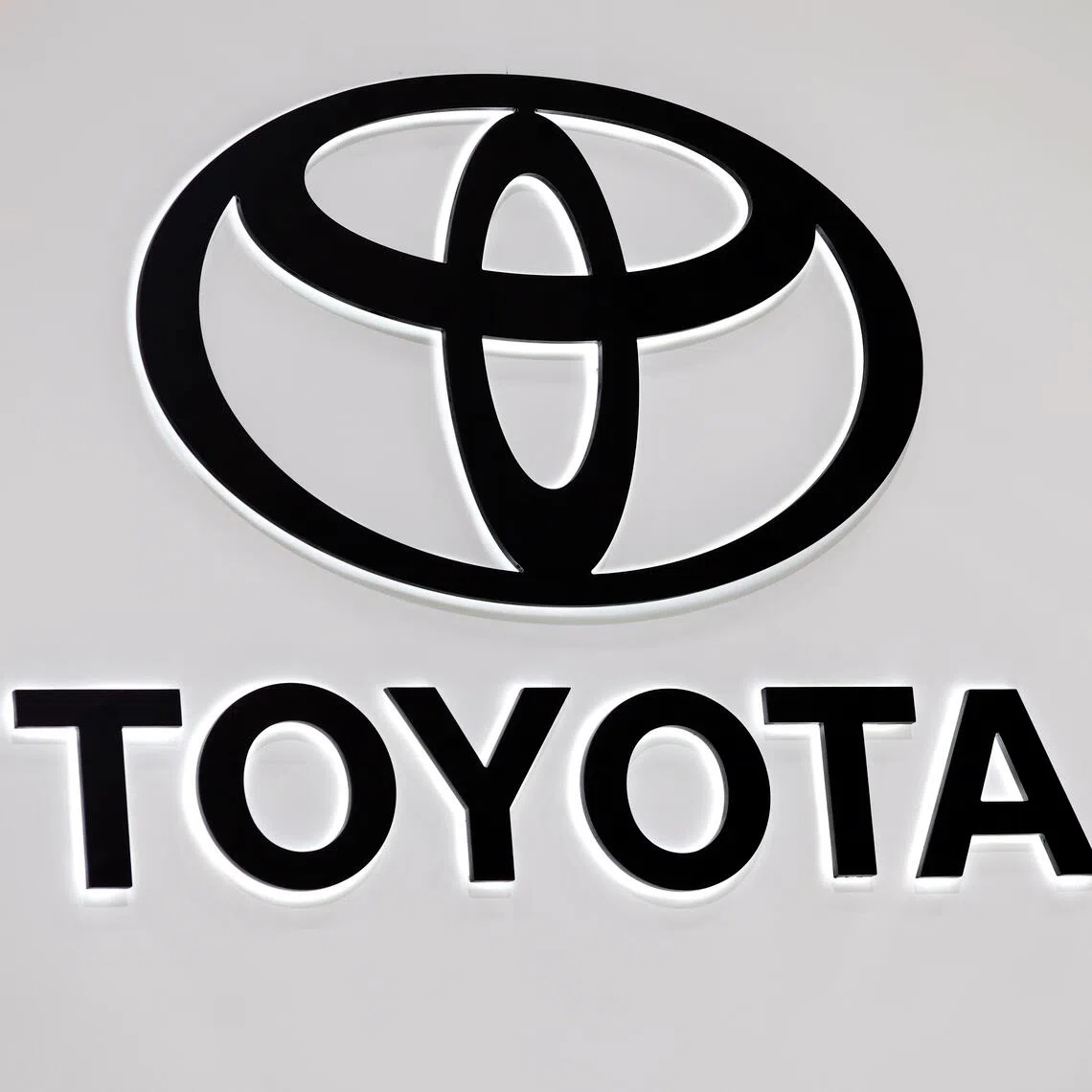 The two Japanese automakers account for more than three-quarters of all cars made in Canada.