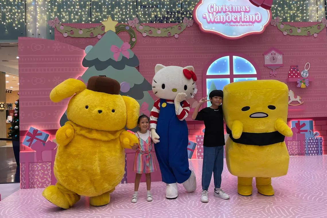 Get in line to take photos with Pompompurin, Hello Kitty and Gudetama at Marina Square's Christmas Wanderland with Sanrio characters.