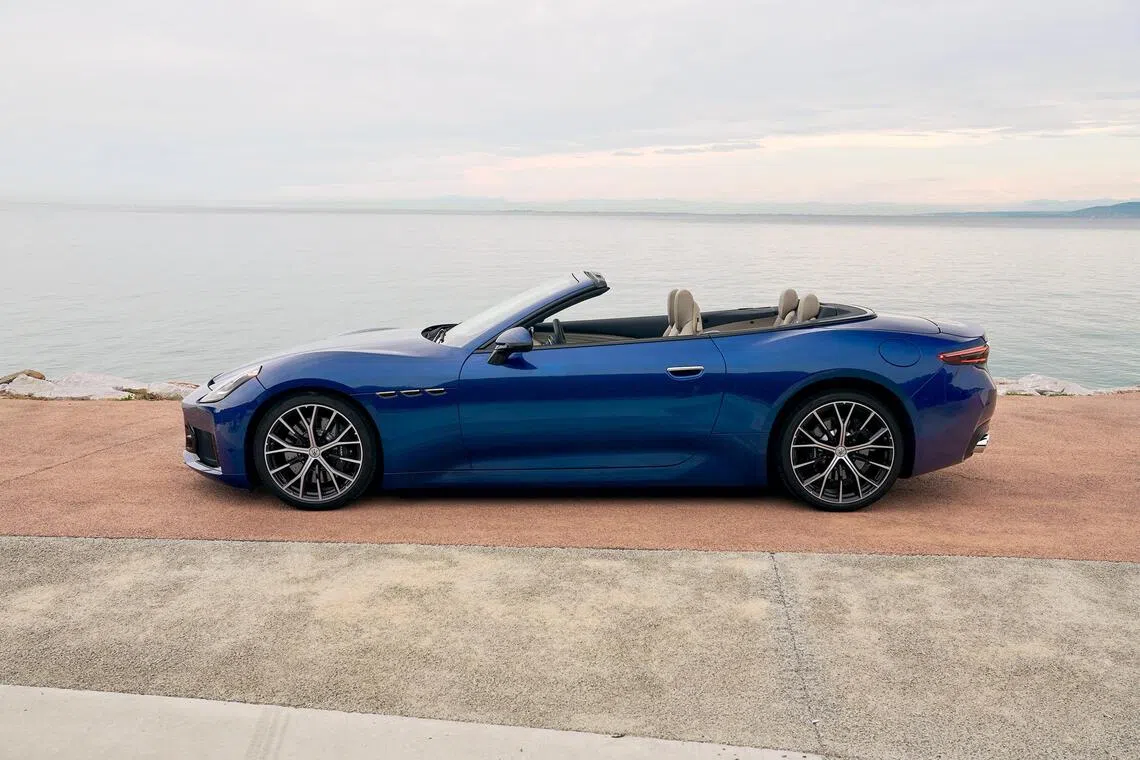 It takes 14 seconds to get the GranCabrio into infinite headroom mode.