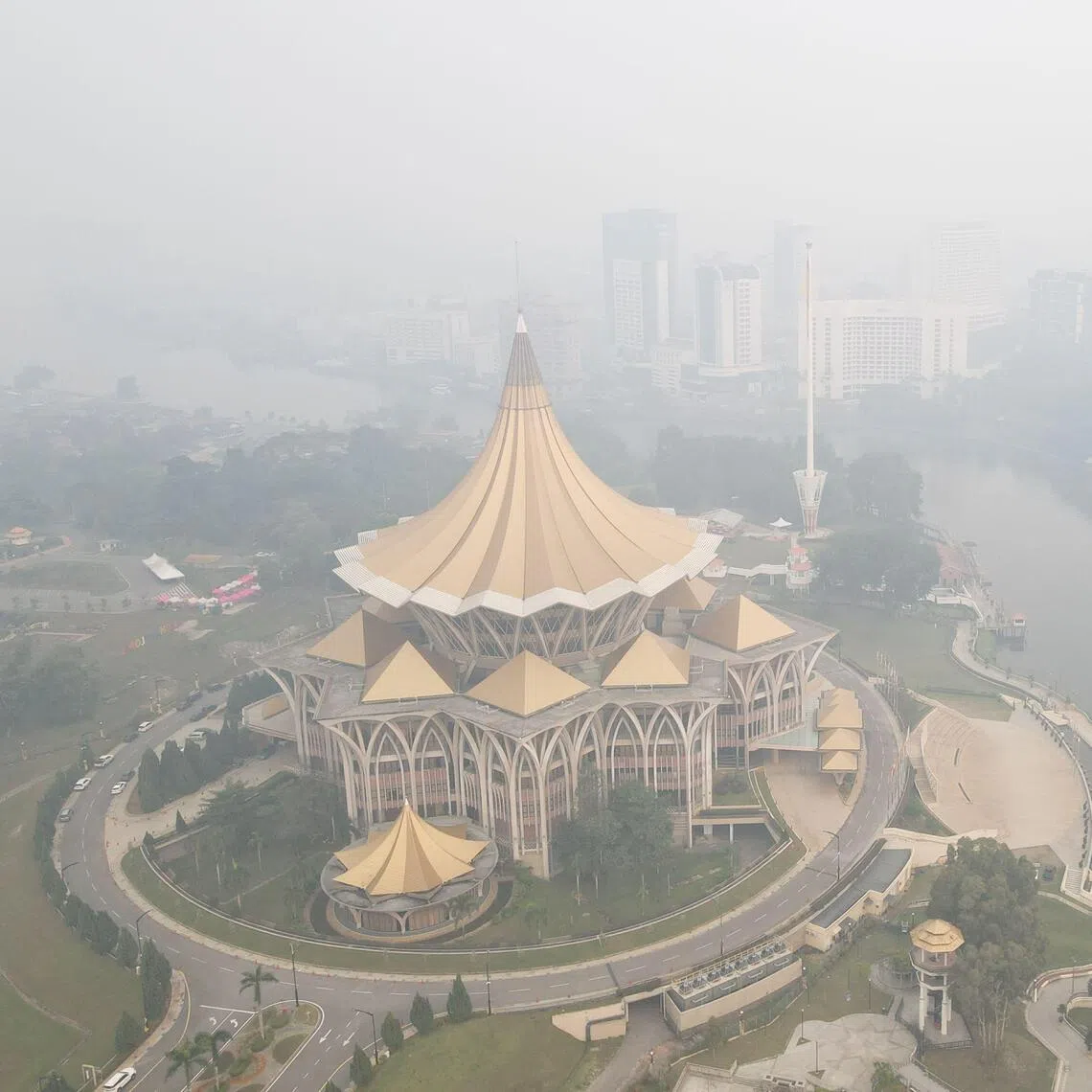 Most major pharmacies and stores in Kuching are now reporting that they have run out of face masks.
