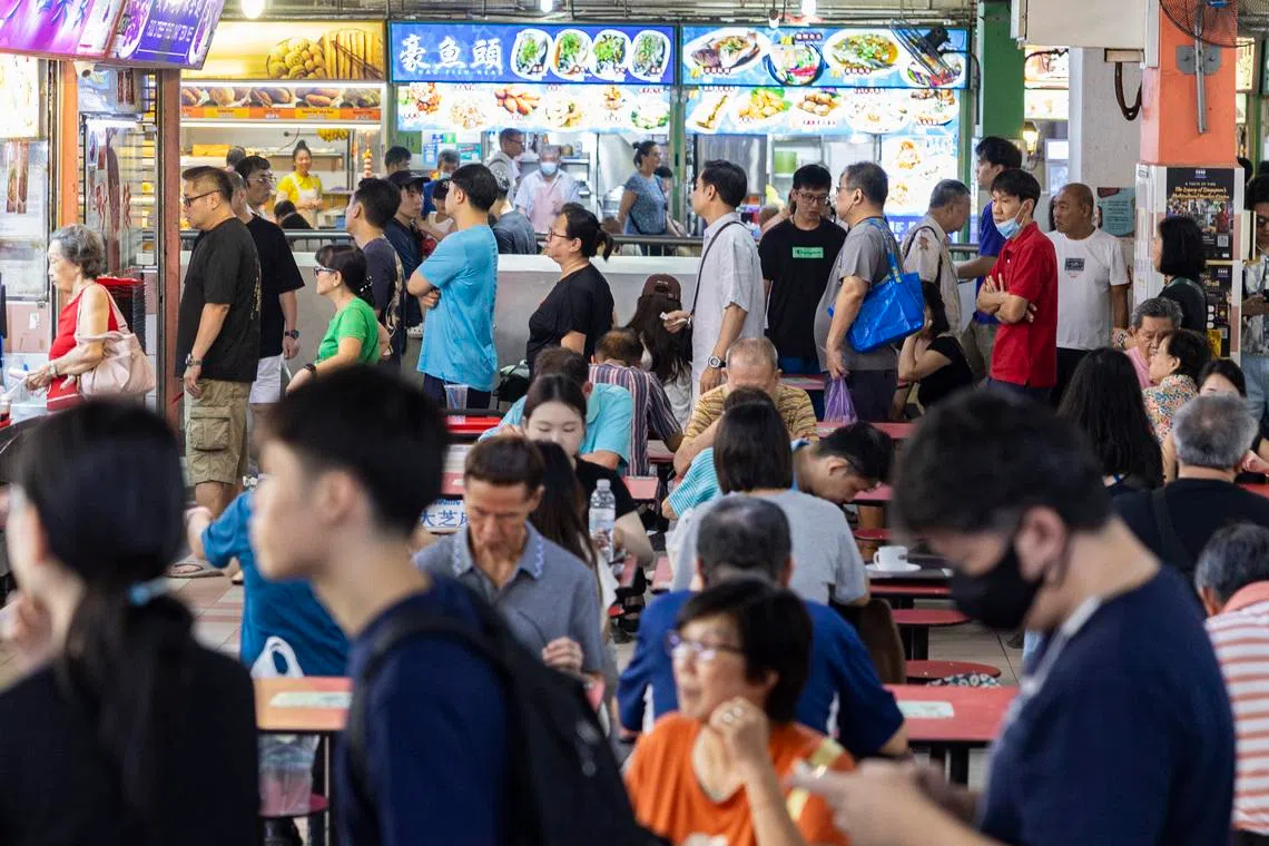 Some 6,900 cooked food stalls will each receive $1,200 and about 8,300 market stalls will each receive $600.