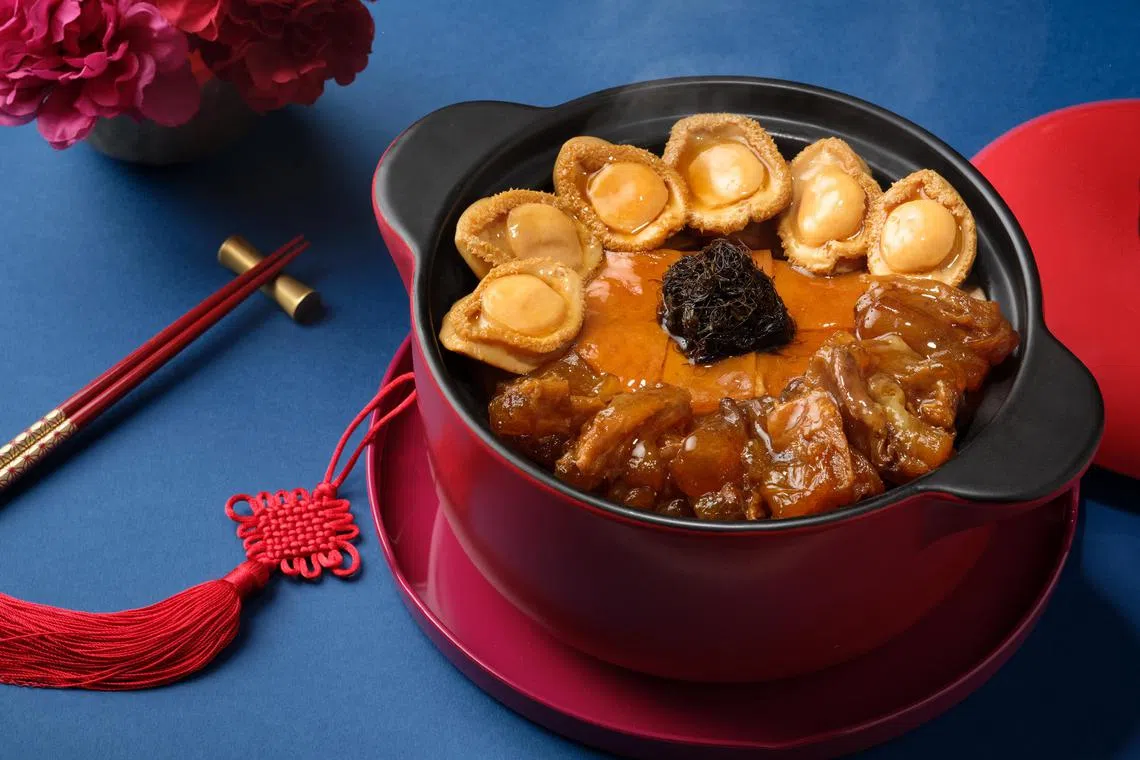 Wah Lok Cantonese Restaurant's Opulent Treasure Pot.