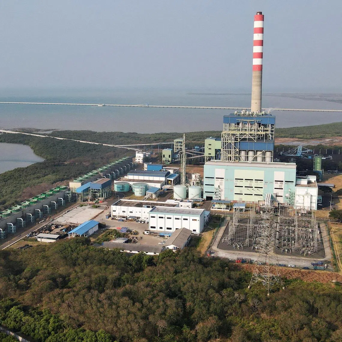 An aerial view shows a Cirebon-1 power plant in Cirebon, West Java province, Indonesia, September 2, 2024. REUTERS/Ajeng Dinar Ulfiana