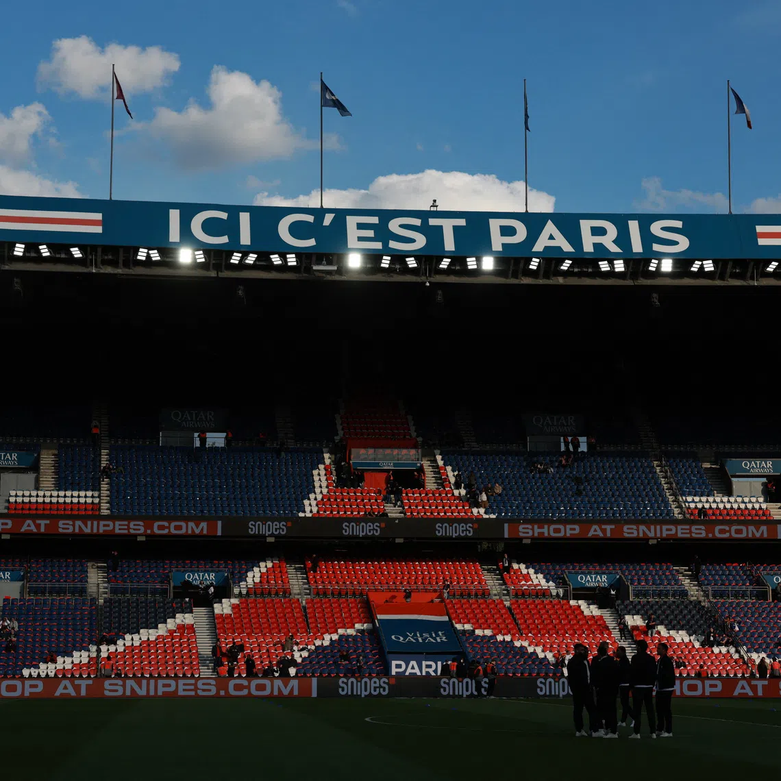 Soccer Football - Ligue 1 - Paris St Germain v Olympique Lyonnais - Parc des Princes, Paris, France - April 19, 2026 General view inside the stadium before the match REUTERS/Stephanie Lecocq