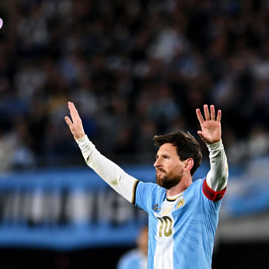 The match was halted in the 10th minute – in tribute to Messi’s famous shirt number – for a minute-long ovation.