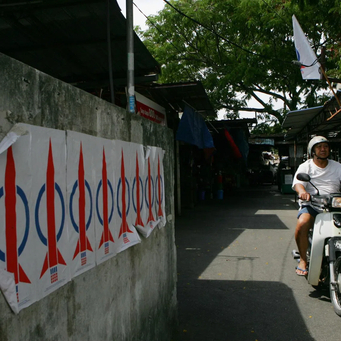 The Democratic Action Party is widely seen as reflecting the views of the Malaysian Chinese community, which is the largest miniorty group in the country.