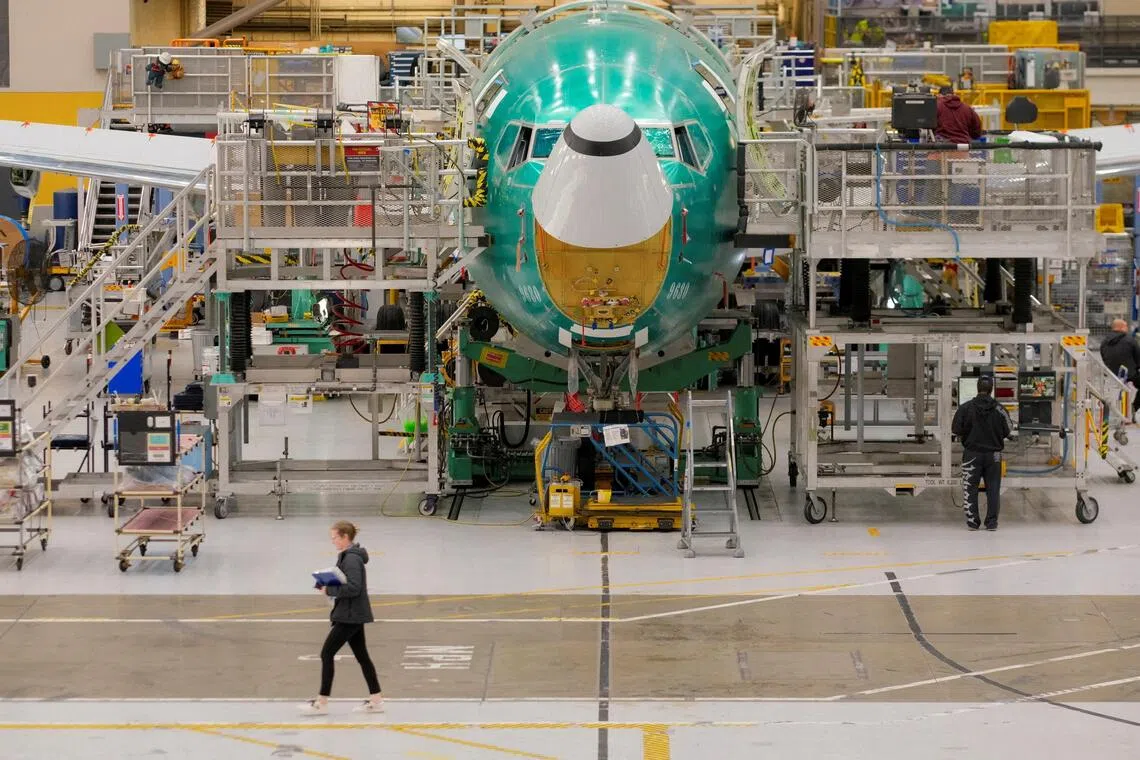 Boeing engineers, technical workers reject contract offer