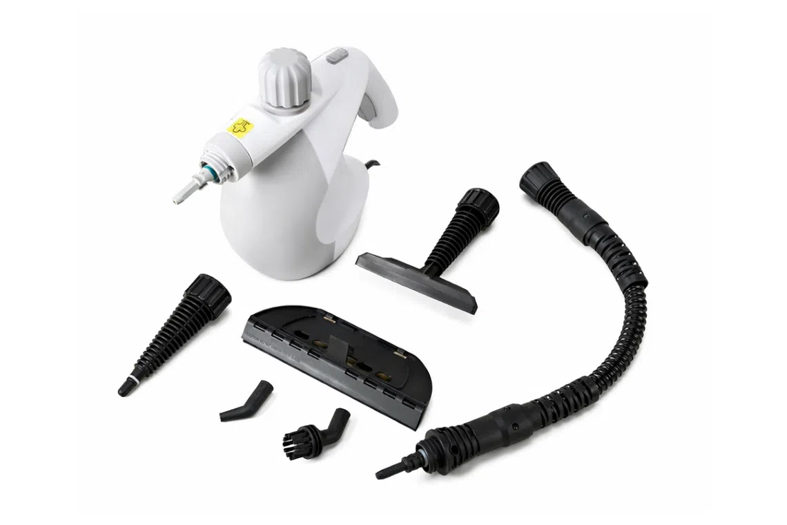 Best steam cleaner in Singapore: IUIGA Handheld Steam Cleaner