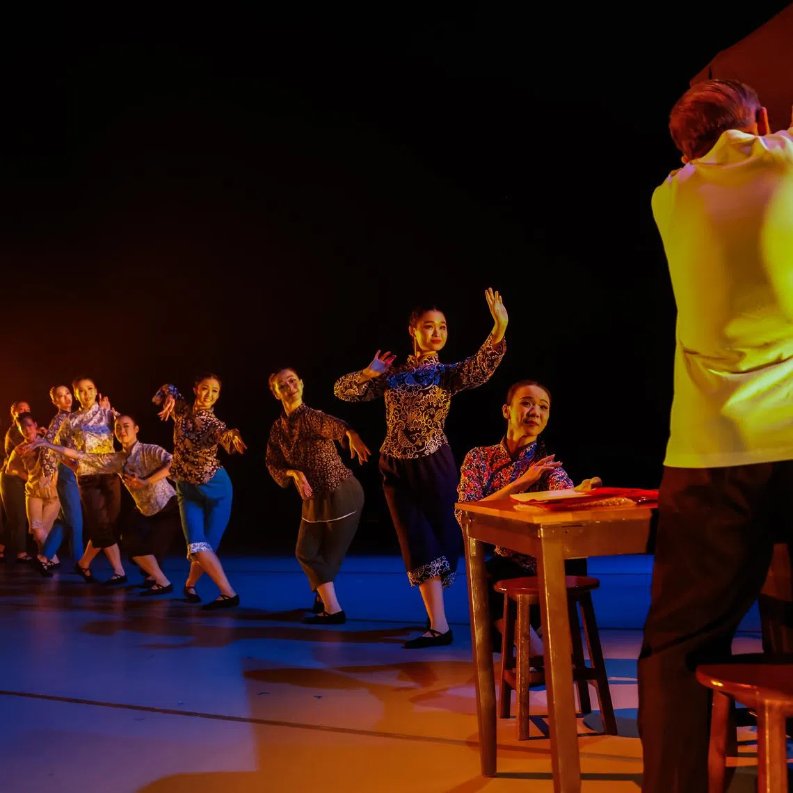 Strokes Upon A Faded Page is one of the segments in Impressions Of Telok Ayer (2025) by Singapore Chinese Dance Theatre.  