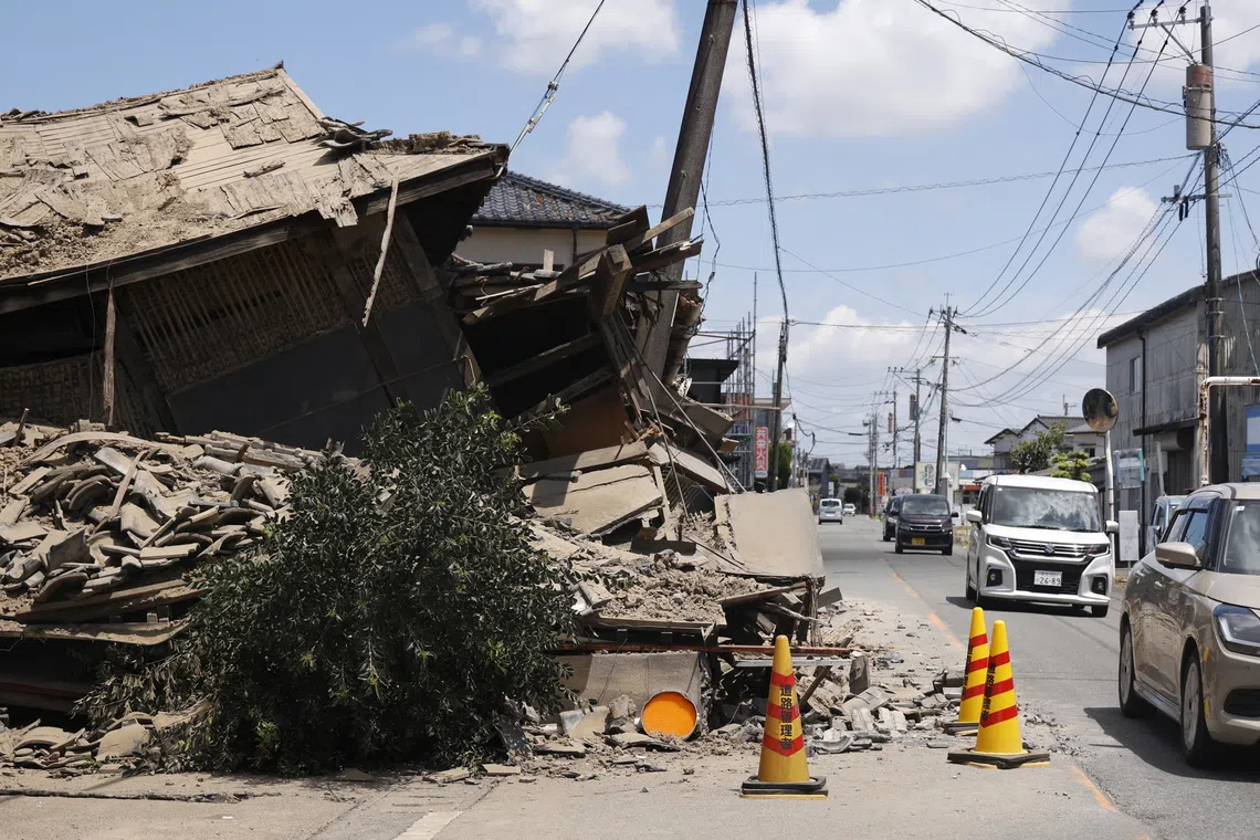 Kumamoto earthquake: 8,000 remain evacuated 1 week on as heat persists