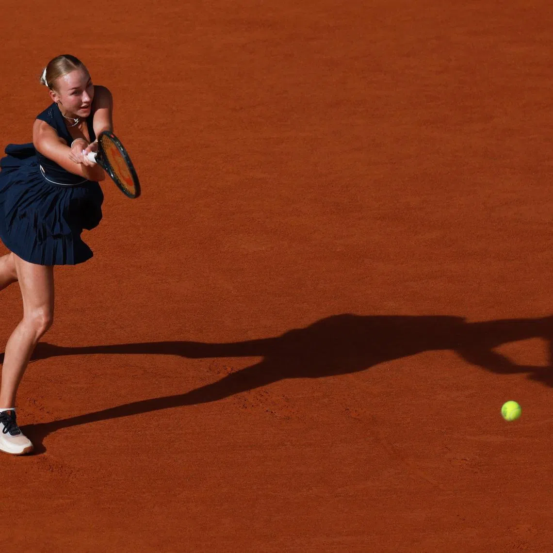 Tennis - French Open - Roland Garros, Paris, France - May 30, 2026 Austria's Anastasia Potapova in action during her third round match against Coco Gauff of the U.S. REUTERS/Stephanie Lecocq