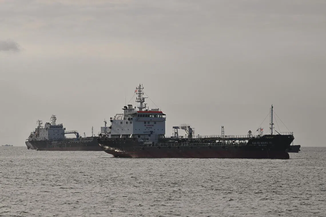 Companies will have to provide LNG bunkering services including fuel supply, storage, cargo transfer and delivery to vessels.