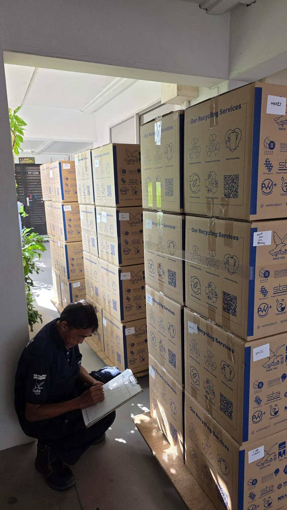这对夫妇于 2025 年 8 月收拾了他们的四居室公寓并搬到了吉隆坡。