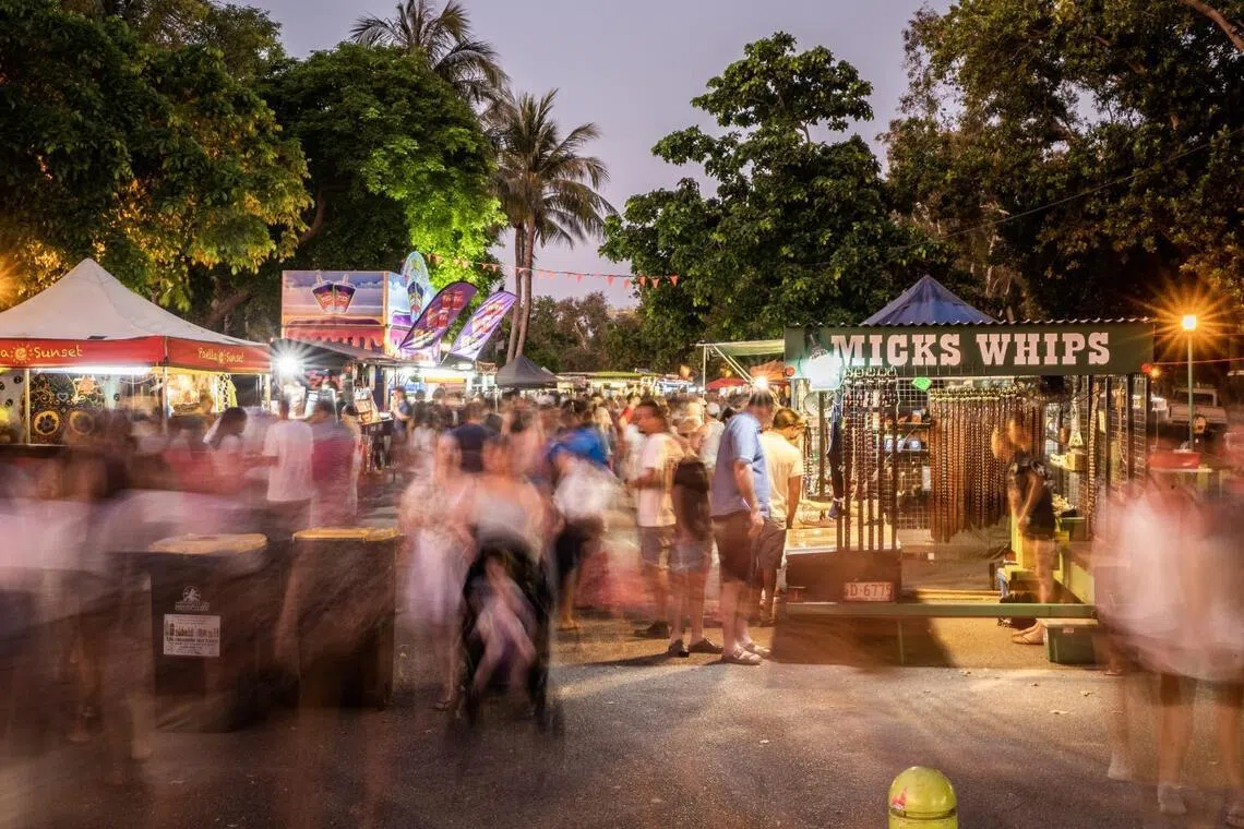 mindil beach sunset market darwin australia
