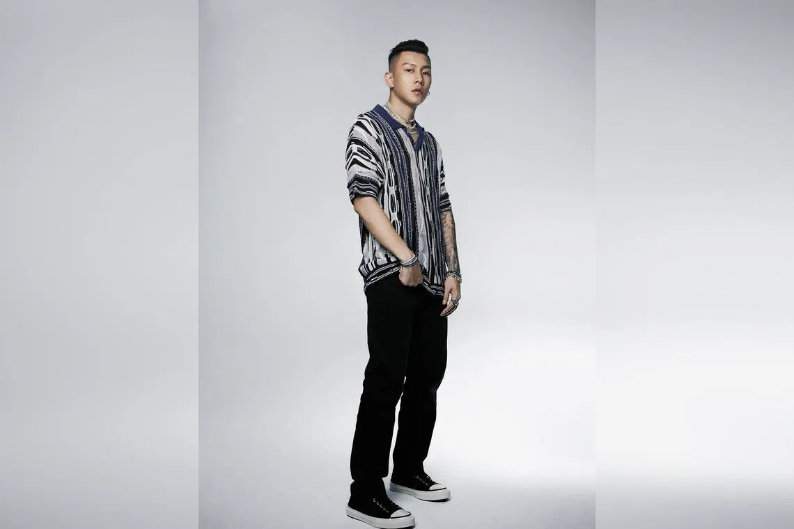The current tour will mark E.so’s first solo performance in a live-house format.