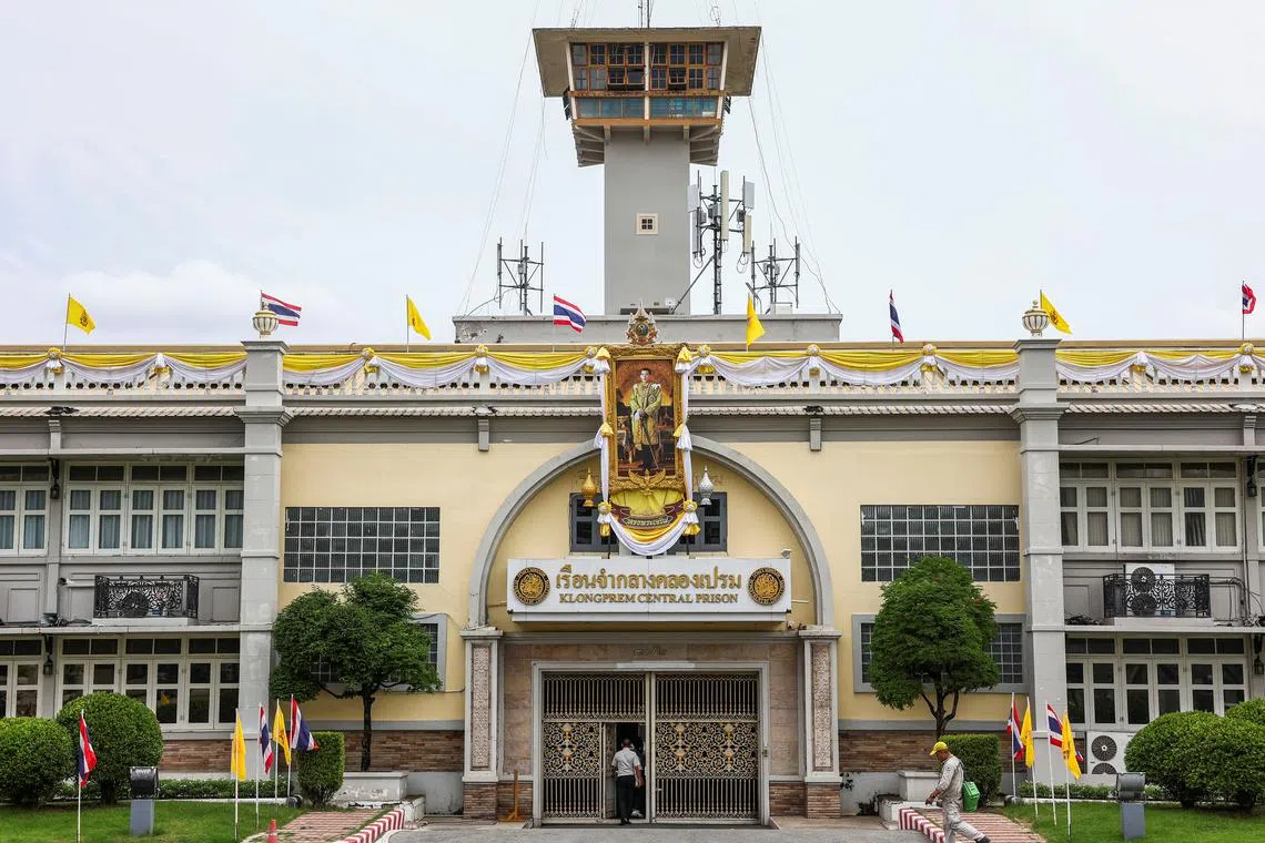 FILE PHOTO: A Department of Corrections personnel enters Klong Prem Central Prison, in Bangkok, Thailand, August 1, 2024. REUTERS/Chalinee Thirasupa/File Photo