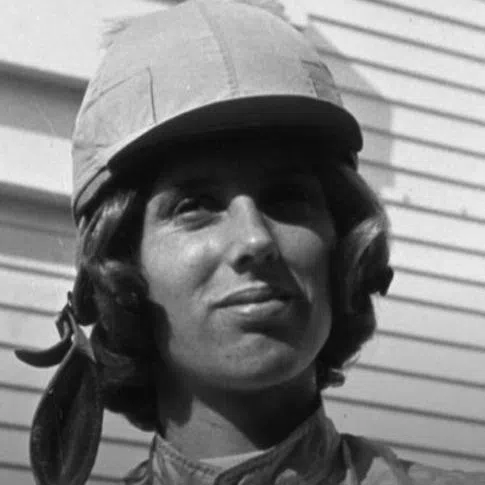 Ms Diane Crump, who in 1969 became the first woman to ride professionally in the Kentucky Derby, died on Jan 1 aged 77.