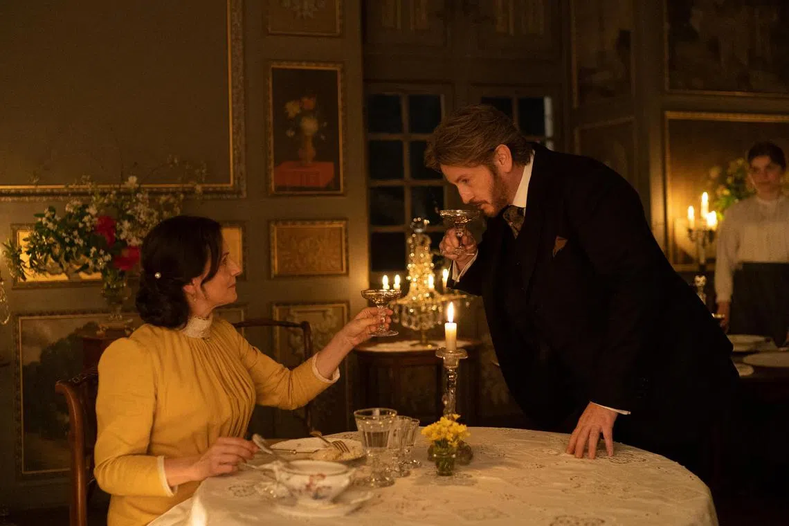 adtaste19 - Juliette Binoche and Benoit Magimel in The Taste Of Things



Source/copyright: Shaw Organisation