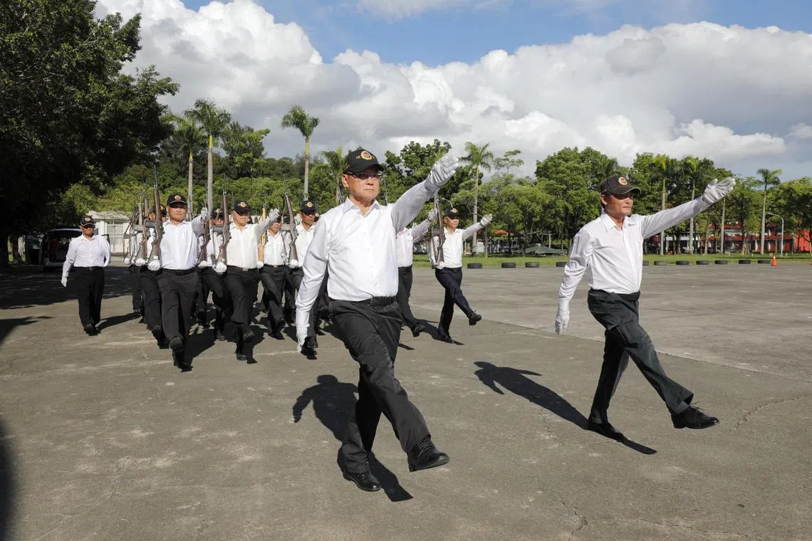 wyydefence - The Taiwanese army will soon abolish the goose-step marching style. 

Credit: Ministry of Defence, Taiwan