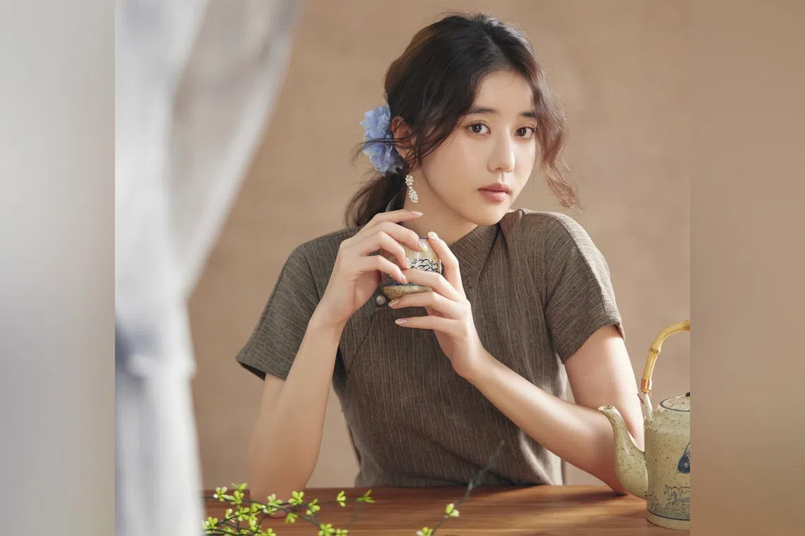 China-based Singaporean actress Eleanor Lee has been promoting her drama The Journey Of Legend.