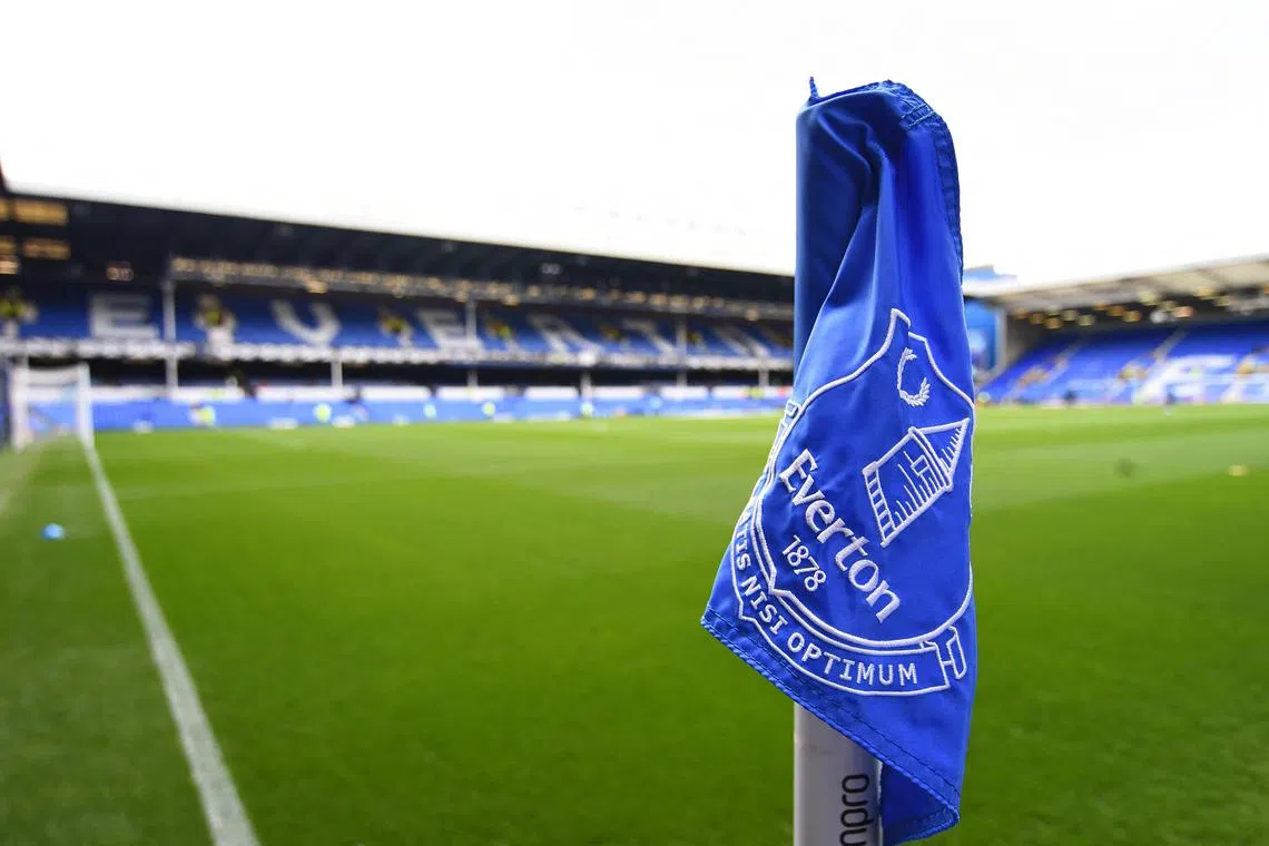 FILE PHOTO: Soccer Football - Premier League - Everton v Nottingham Forest - Goodison Park, Liverpool, Britain - April 21, 2024 General view of the corner flag inside the stadium before the match REUTERS/Peter Powell/File Photo