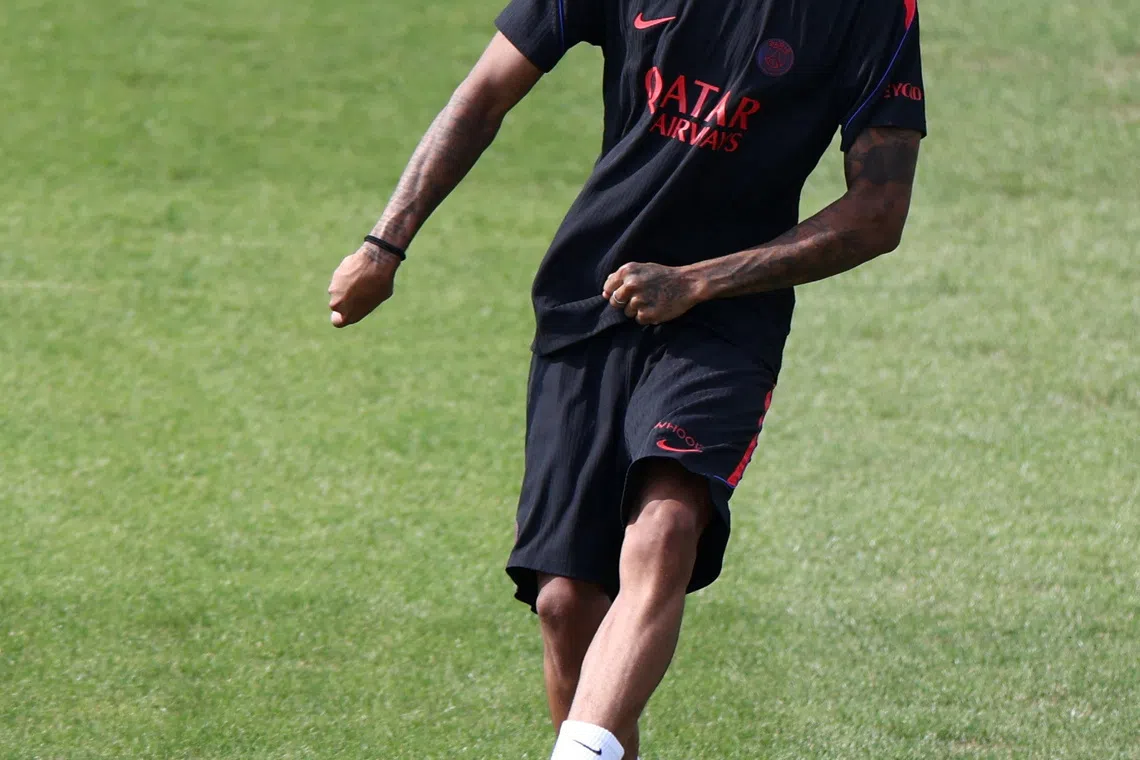 FILE PHOTO: Soccer Football - Trophee des Champions - Paris St Germain Training - Campus Paris St Germain, Poissy, France - August 15, 2026 Paris Saint Germain's Bradley Barcola during training REUTERS/Tom Nicholson/File Photo