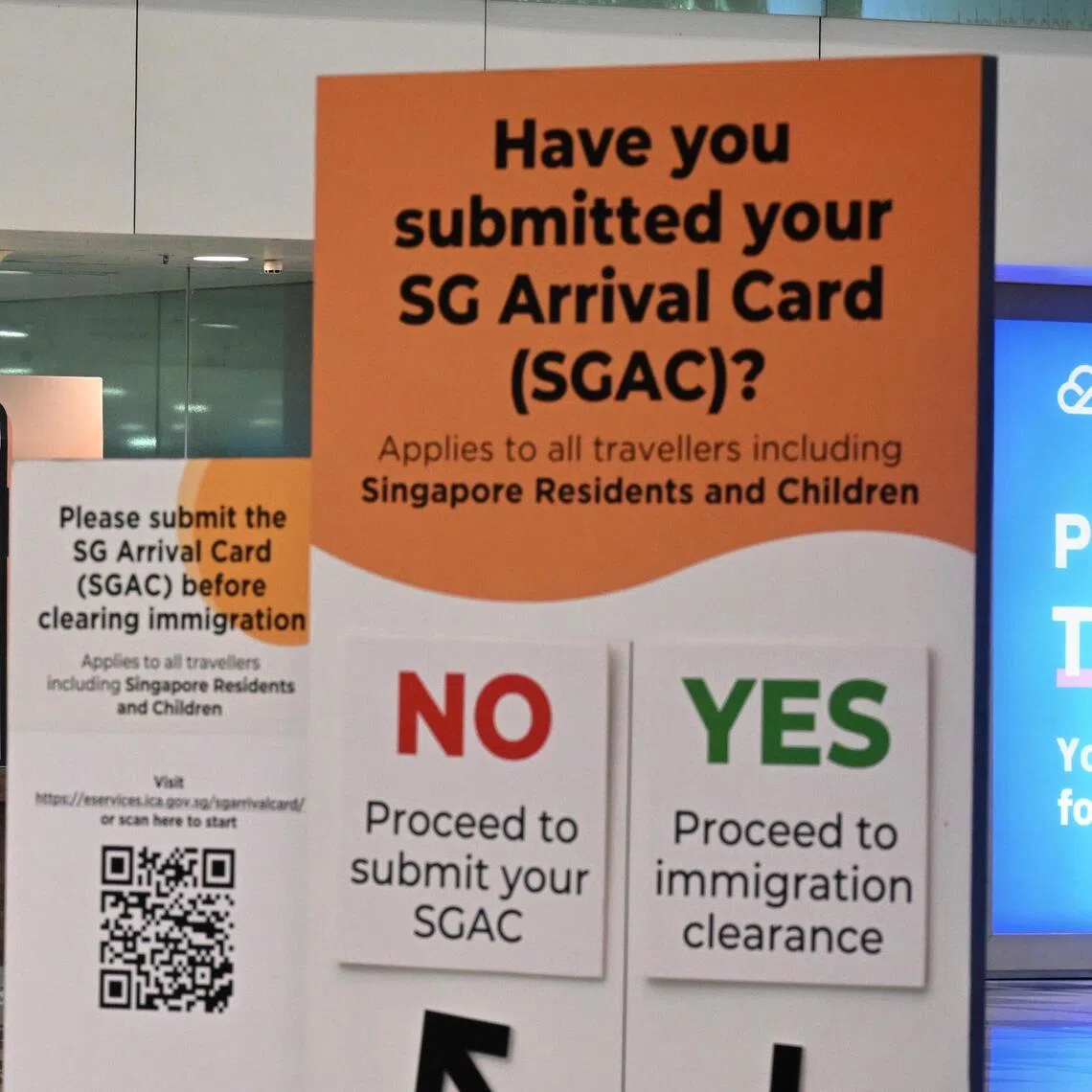 All travellers arriving in Singapore, including citizens and permanent residents, must submit the arrival card.