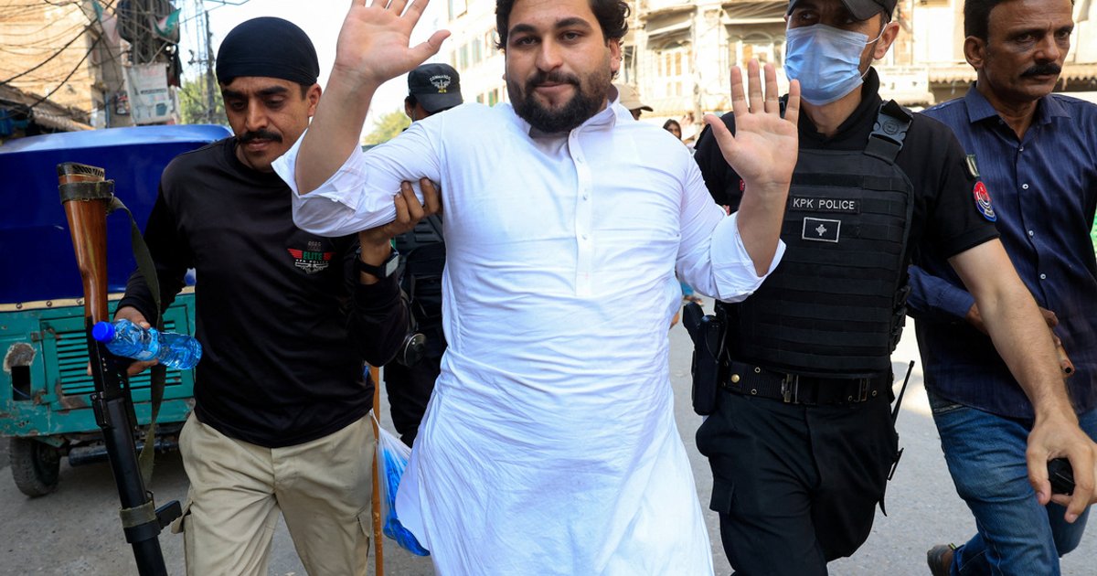 Pakistan detains provincial leaders after imposing emergency rule in Imran Khan stronghold
