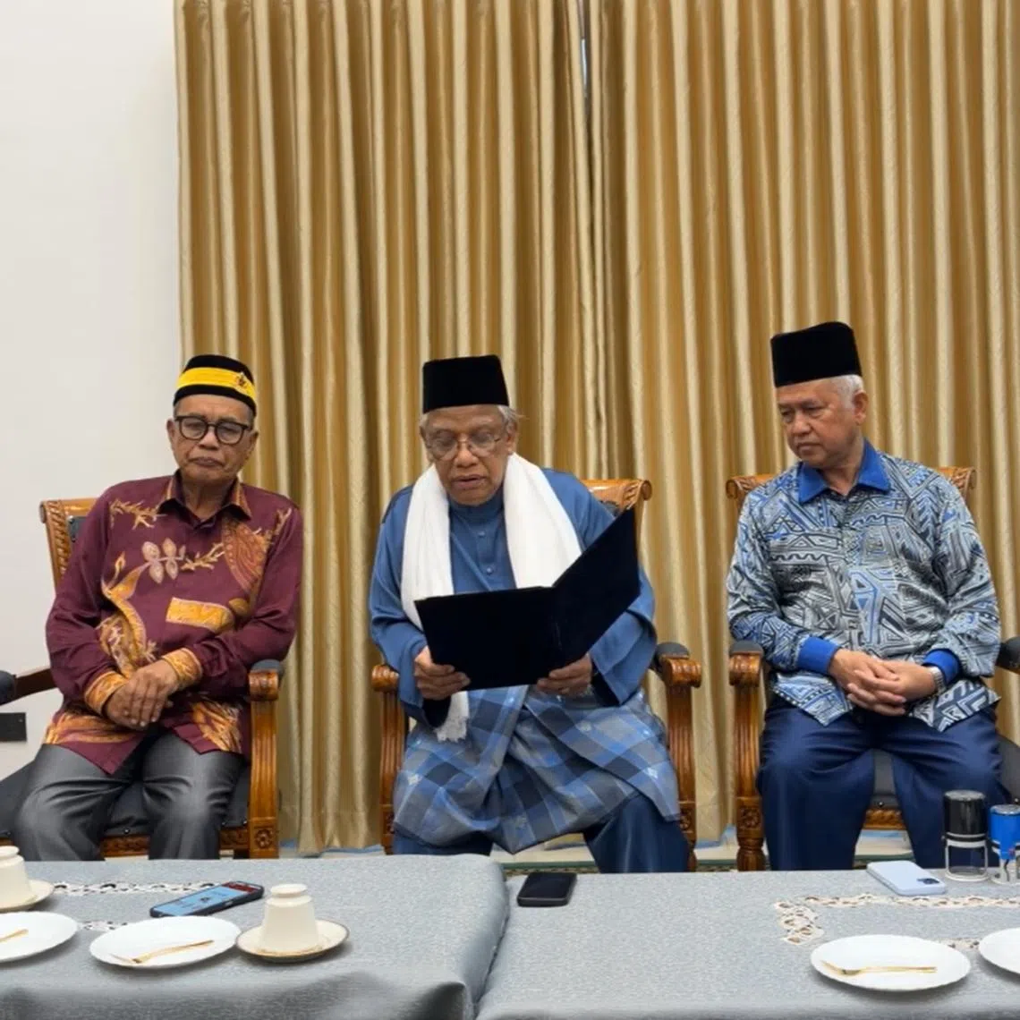 The four Undang of Negeri Sembilan has announced the sacking of the state's Malay Ruler Tuanku Muhriz Tuanku Munawir.