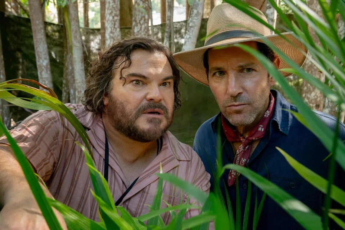 Jack Black (left) and Paul Rudd in Anaconda.
