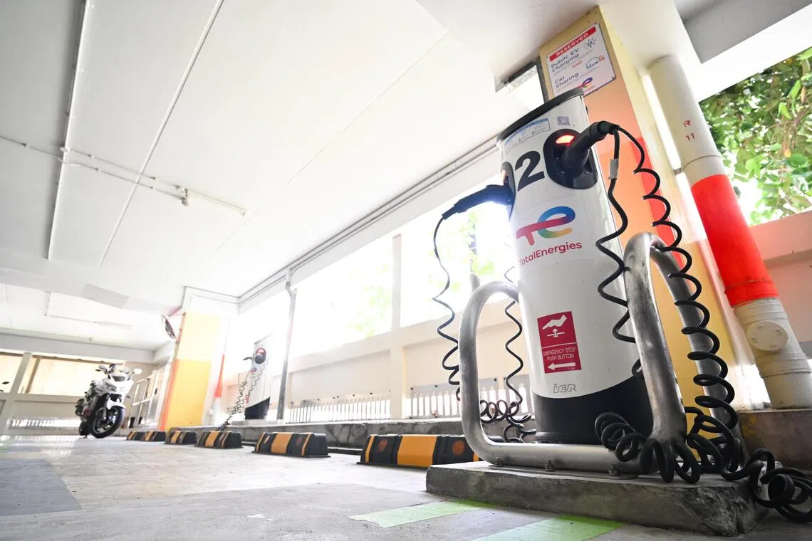 ST20251127_202505200734-Lim Yaohui-Lee Nian Tjoe-ntev27/
TotalEnergies charging stations at Block 60A Toa Payoh Lorong 4 on Nov 27, 2025.
TotalEnergies Charging Services Singapore is shutting down its electric vehicle (EV) charging operation here, with all its charging points set to be transferred to other operators by Dec 31.
From Nov 28, 63 of its charging stations will be switched off and handed over to rival SP Mobility, an e-mail to customers sent on Nov 27 said.
As at end-October, data from the Land Transport Authority (LTA) showed that TotalEnergies had 1,465 charging stations, out of 11,282 charging stations in Singapore. Some of these stations have more than one charging point.
(ST PHOTO: LIM YAOHUI)