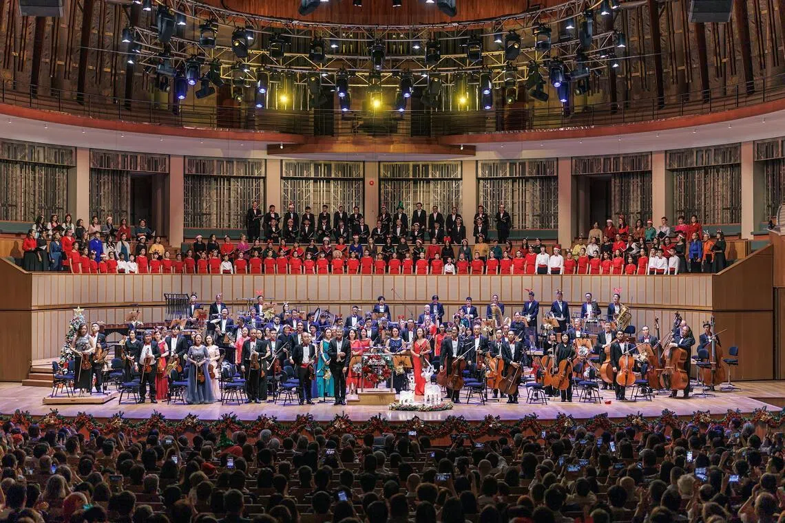 The Singapore Symphony Choruses boast 135 members as of March 2026.