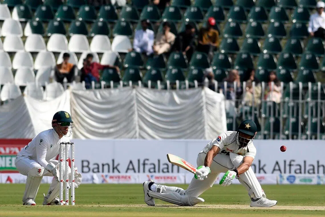 Shan Masood leads from the front as Pakistan make wasteful South Africa pay