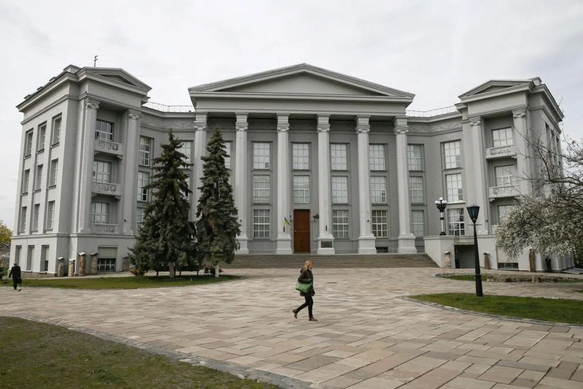 FILE PHOTO: A view shows the National Museum of the History of Ukraine in central Kiev, Ukraine, April 20, 2017.  REUTERS/Valentyn Ogirenko/File Photo