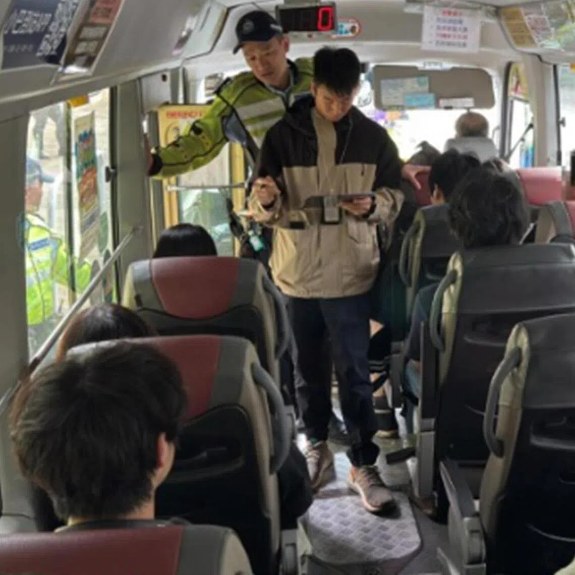 mfseatbelts - Screenshot. In October 2025, dashcam footage of an undercover police operation on a Hong Kong minibus went viral online. That stint resulted in 31 passengers receiving fines for not wearing their seat belts on the minibus. 

CREDIT: STAND.FOR.HK/INSTAGRAM
