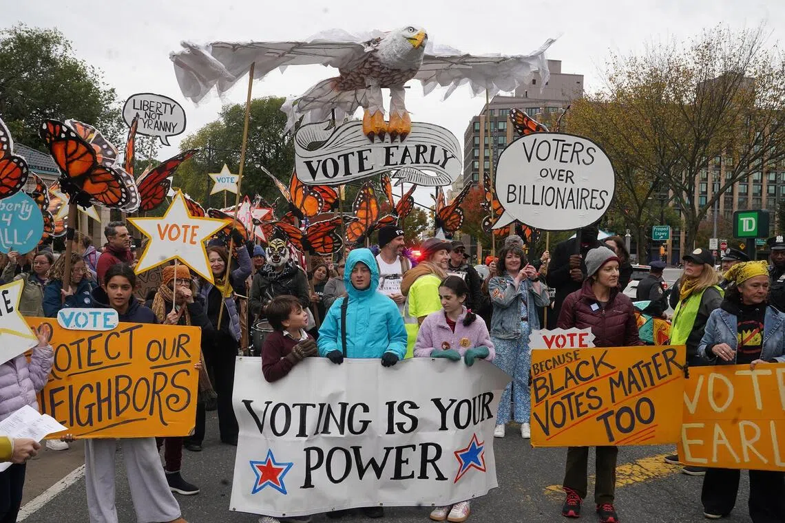 “No Kings” rallies took place on Oct 17 in cities from Seattle and San Diego to Chicago, Atlanta and New York.