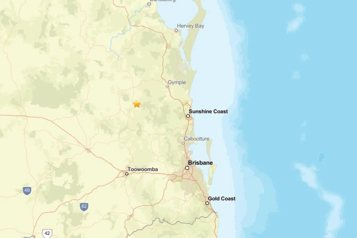 The quake was 10km deep, the EMSC said. It earlier said the quake, which hit Queensland state, was of 5.7 magnitude. 