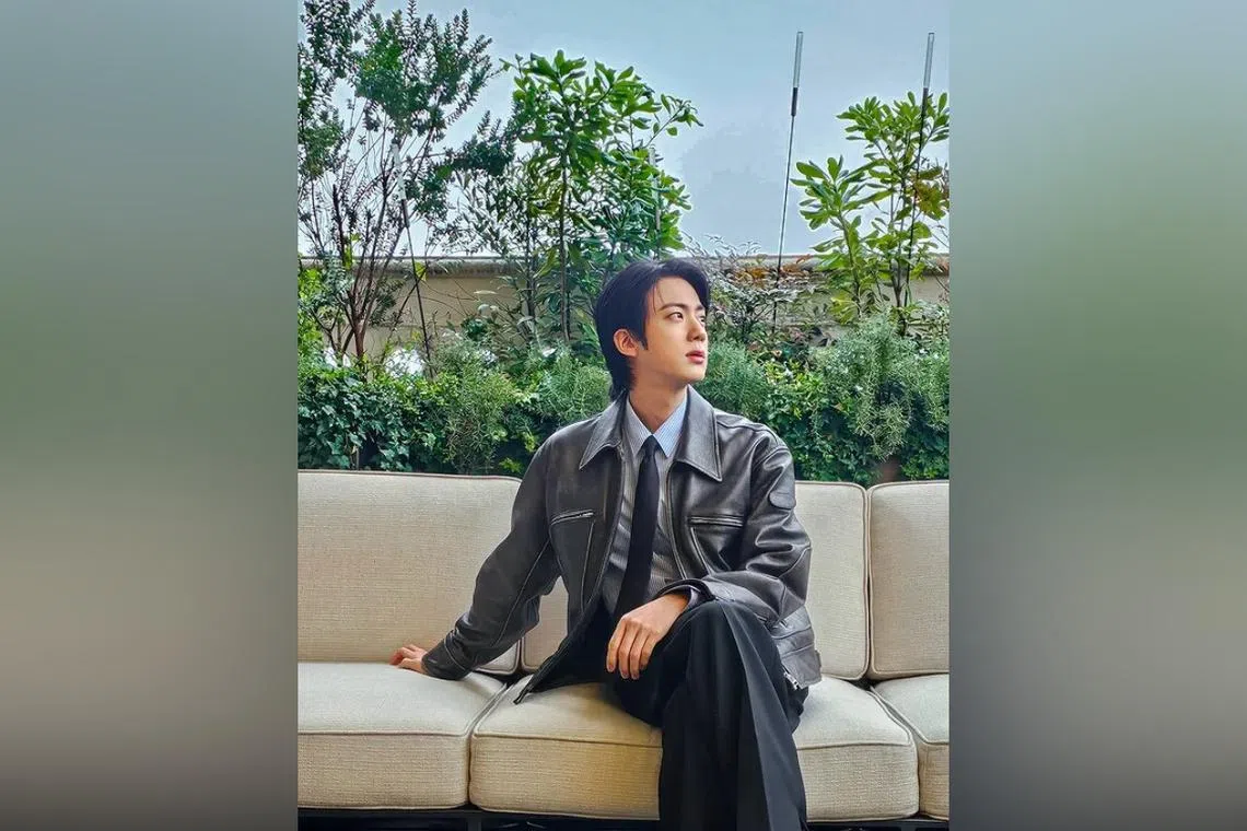 The incident occurred on June 13, 2024, during a fan hug event held at Jamsil Indoor Stadium in Songpa-gu, Seoul.