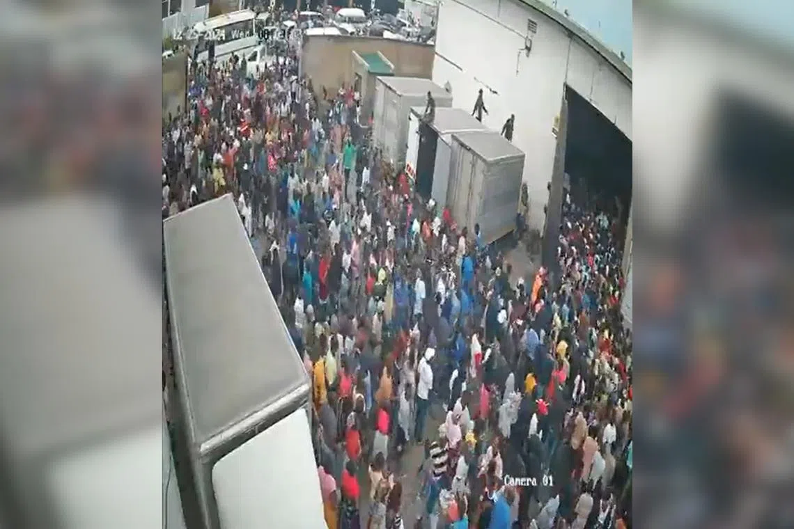 About 1,534 people escaped from the prison, with 150 or so being subsequently recaptured.