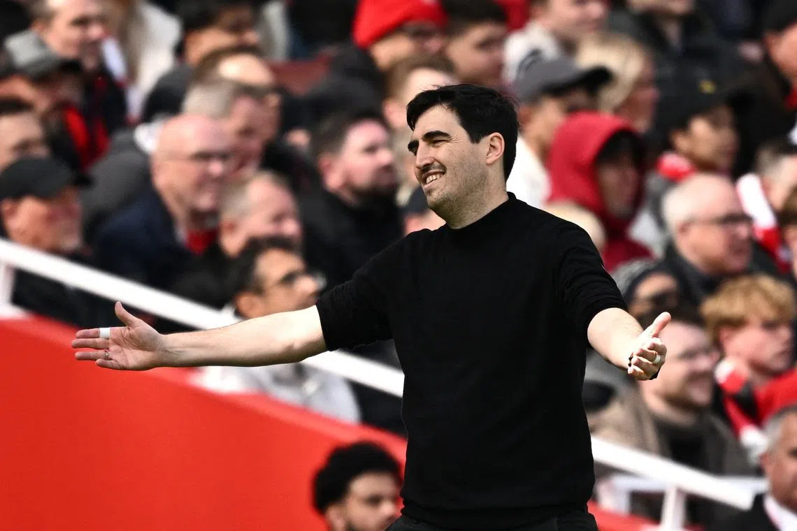 Soccer Football - Premier League - Arsenal v AFC Bournemouth - Emirates Stadium, London, Britain - April 11, 2026 AFC Bournemouth manager Andoni Iraola reacts REUTERS/Dylan Martinez