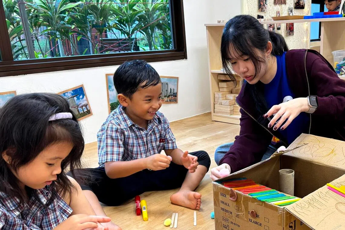 Children from E-Bridge Preschool @ Tampines GreenEmerald created artworks alongside NIEC visual arts track student-educators.