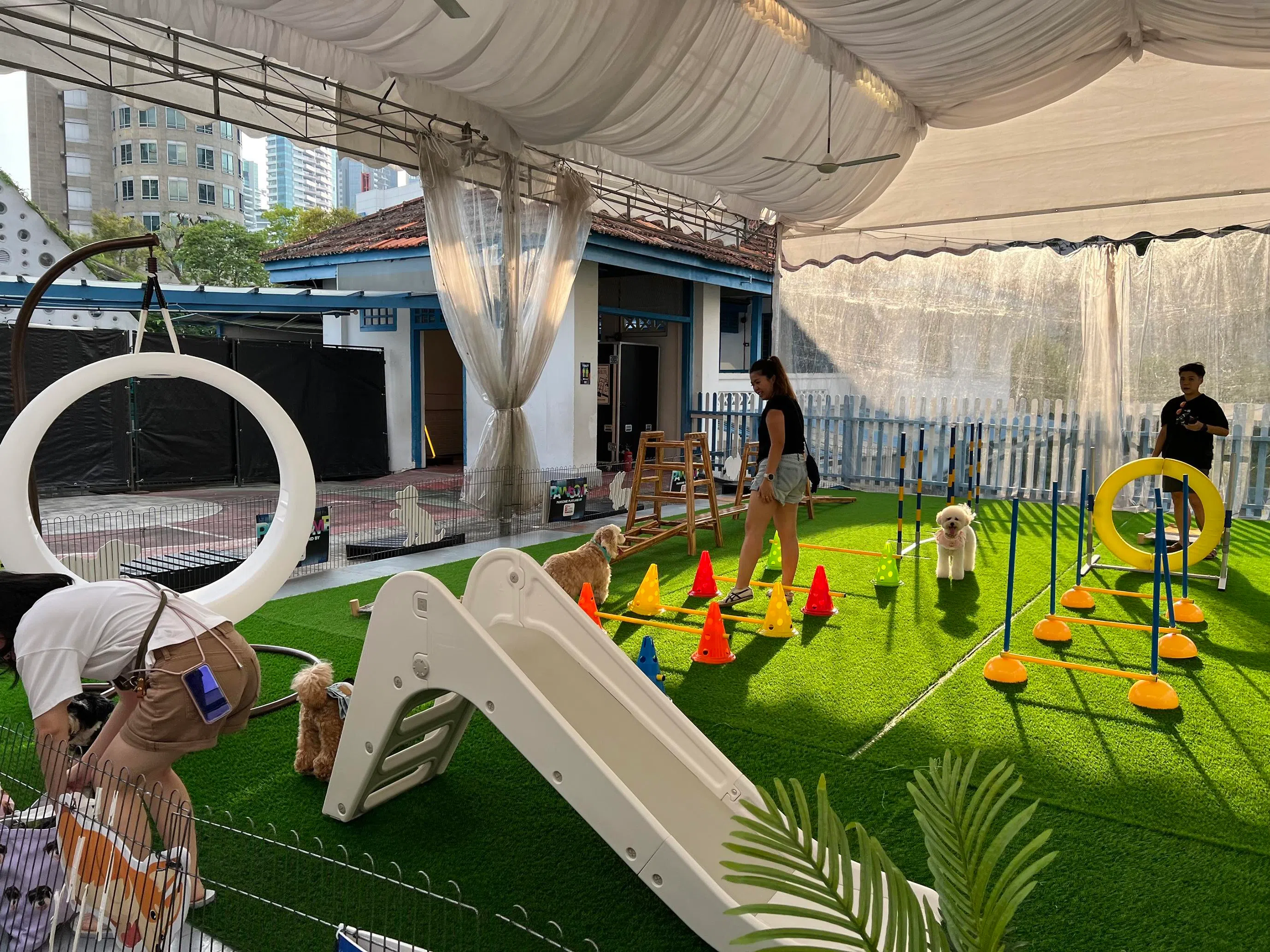 Village Encounters at Holland Village will have its own dedicated pet-friendly zone.