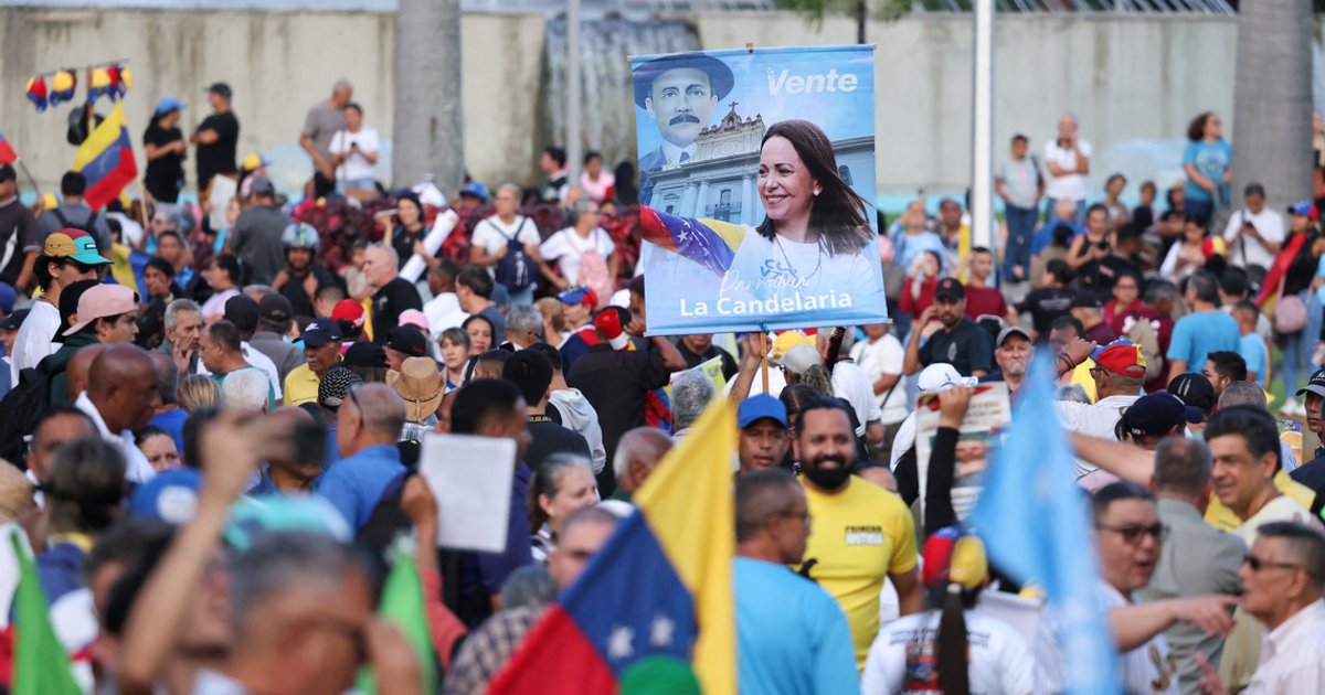 Thousands of Venezuelans protest for free elections